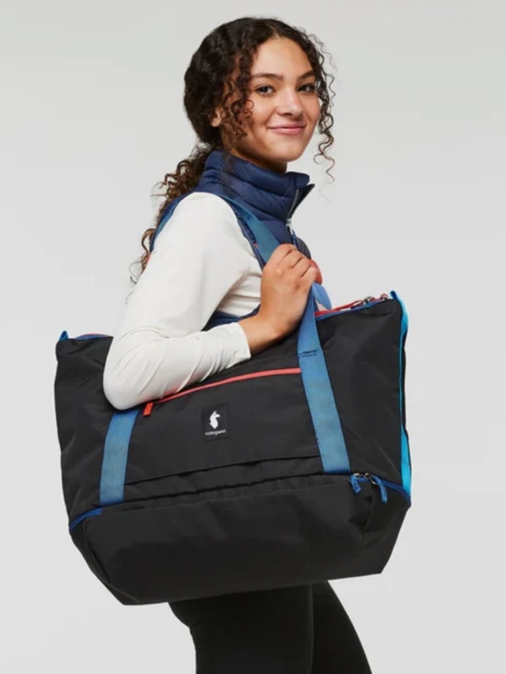 Cotopaxi Viaje 35L Drop Bottom
Weekender Tote Travel Bag In Black